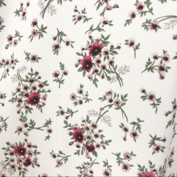 AUGUST MIST | Stitch Fix Beige Floral Back High Low Top Women’s Size Medium - Picture 8 of 8